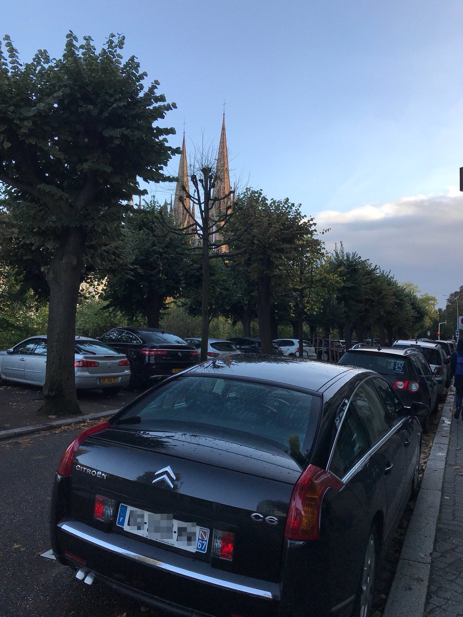 citroen_c6's tweet photo. #Neustadt #mycar #Citroen #C6 #lesvraiescitroën #doublechevron #hdi #V6 #exclusive https://t.co/hkyG1QCYv2