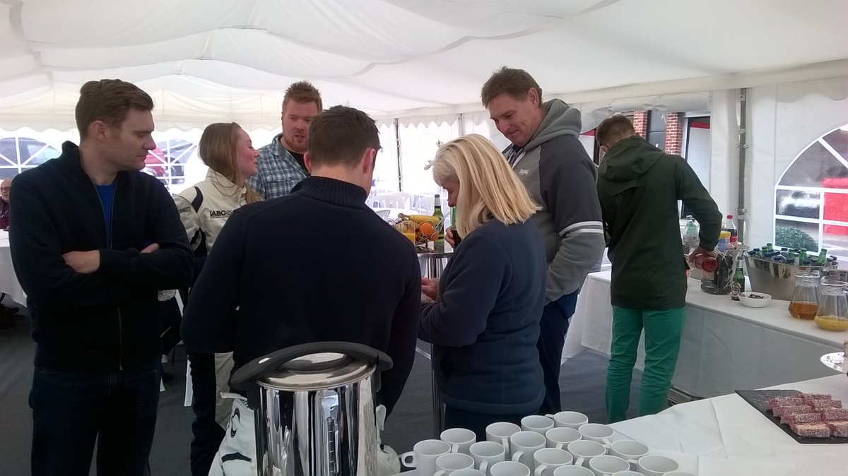 SouthfieldsTN's tweet image. Excellent finale weekend @SsangYongRacing @Brands_Hatch Great drivers &amp;amp; guests we've had a fantastic year with you! @JIGGY18 @specutainment