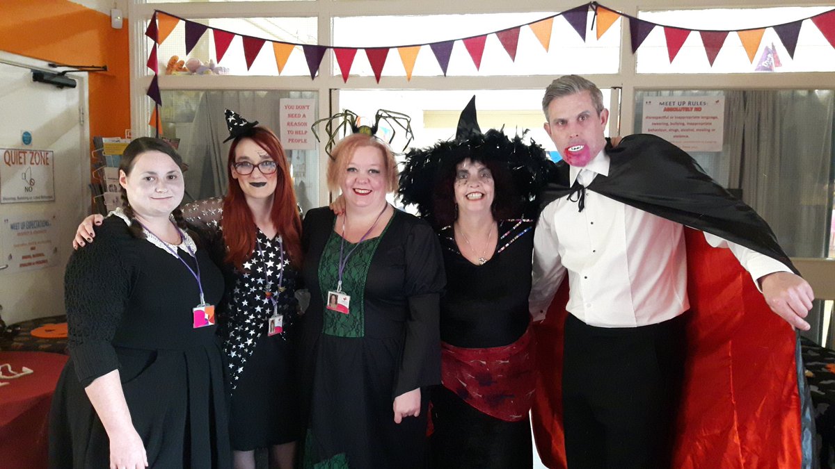 Meetupcommunity's tweet image. Meet Up enjoyed a fab and Spooky Halloween Disco tonight by 2disco.co.uk. We all dressed up! Thanks @BigLotteryFund #TBFCharity👻🎃