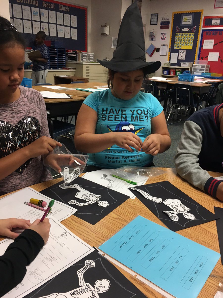 kstaudmyer's tweet photo. Comparing "Skel-a-Tacular Decimals"
#fallengagement https://t.co/Uz7CrI8bJx
