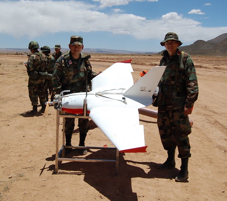emibolivia's tweet photo. LA ESCUELA MILITAR DE INGENIERÍA PARTICIPO EN LOS EJERCICIOS DE ARMAS COMBINADAS “PAUCARPATA – II” https://t.co/8OwvgC0vz1