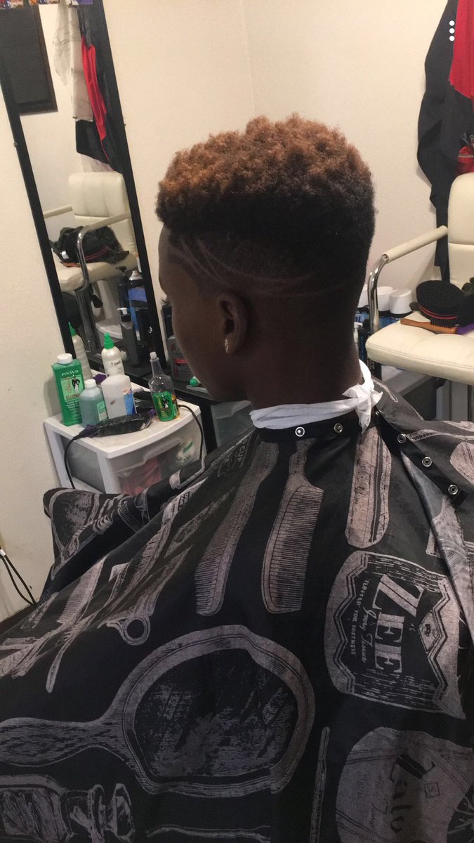 thecraigsimpson's tweet image. ⚔️CraigSizzarHandz⚔️
Cut by #craigsizzarhandz  @thecraigsimpson ;  #l@yourbarberconnect @cutjunkies #💈⚔️💈⚔️💈