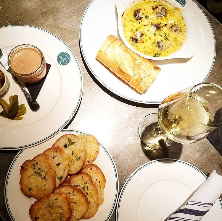How to Monday the right way: Foie Gras, Escargot and a glass of White Wine. 📷: @linneacovington