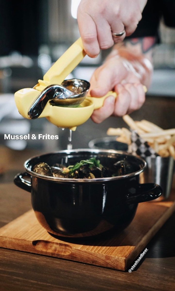 Steel Toad Brewing (@steeltoadbeer) on Twitter photo Mussels and Frites with a fresh squeeze of lime, yum! ๐ธ: <a href="/tea/">Samovar Tea</a>.latte #vancouver Mussels and Frites with a fresh squeeze of lime, yum! ๐ธ: <a href="/tea/">Samovar Tea</a>.latte #vancouver