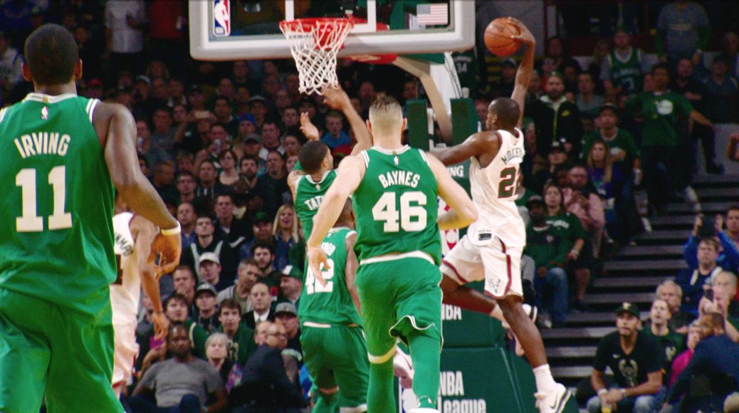 Enjoy the @BMOHarrisBank​ Top Five Plays of Week 2 as the Bucks go 2-1 on the week!! #FearTheDeer https://t.co/ZbcFNbshjJ