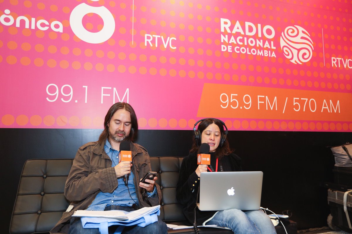 INRAVISIONco's tweet photo. Estuvimos presentes en la reciente versión de @feriaARTBO con @radionica y @RadNalCo. #ARTBO2017 https://t.co/pEOR7XUlHO