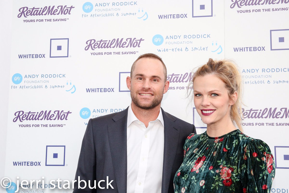 Austin101blog's tweet photo. U both look #mahvelous! @andyroddick @brooklyndecker #ARFGala #redcarpet #fundraiser #givingback w. perf. by @jakeOwen @acllive #music https://t.co/SoxaCfV8ga