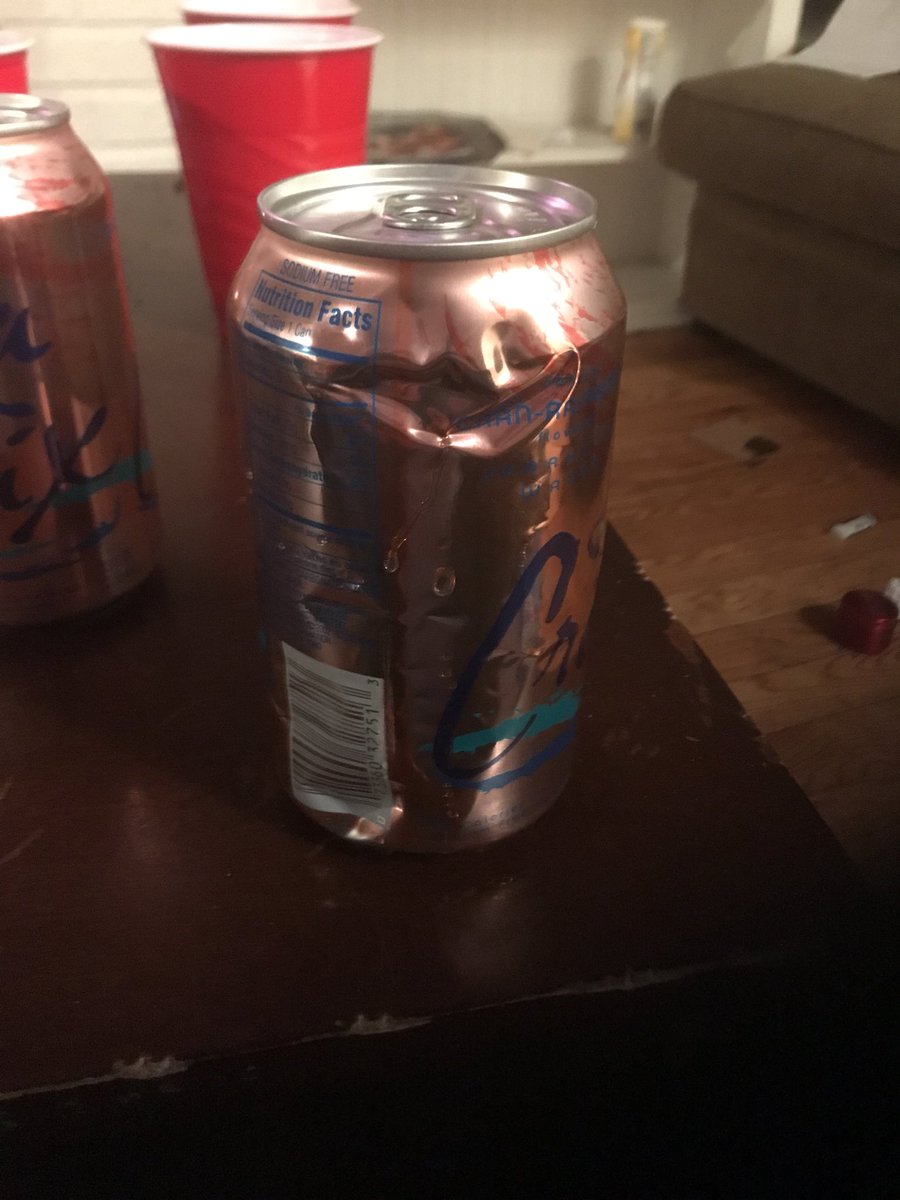 baylorrosenbaum's tweet photo. @lacroixwater : Damaged caaaaaan? https://t.co/khONU6wUFP