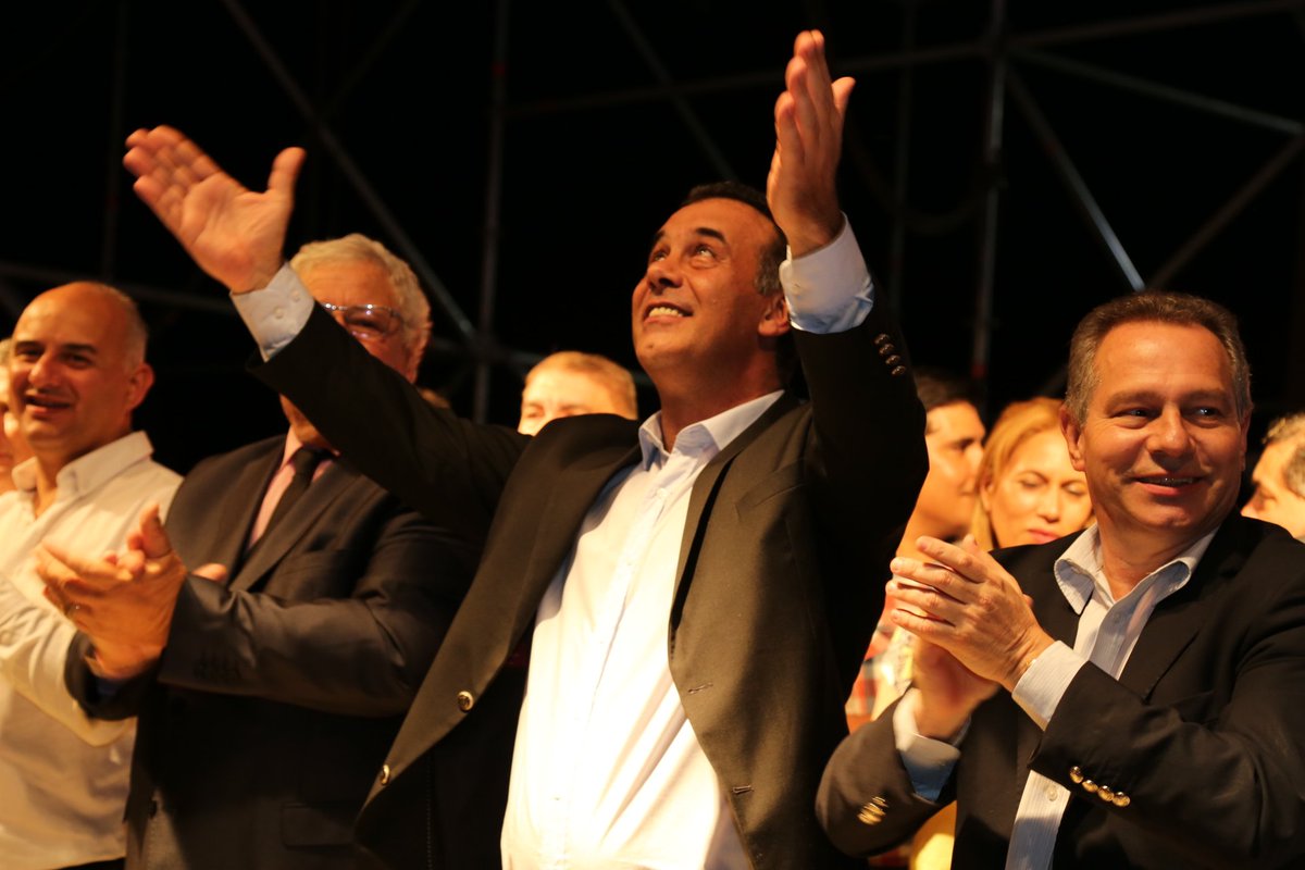 Feliz Aniversario #LosFrentones.
Gracias por permitirnos compartir con ustedes un año mas de historia.