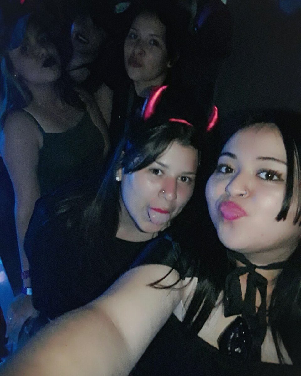 Juliigonzalezz9's tweet photo. #khalama #SomosLaFiesta #SomosUpgrade #LaBandaDelPapu
@KhalamaDisco https://t.co/68IcoM3T3f