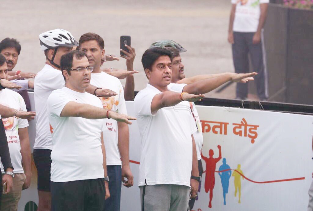 kuljeetschahal's tweet photo. Participated in #RunforUnity at #IndiGate Flag-off By @narendramodi ji &amp; payed tribute to IronMan of India #SardarPatel @p_sahibsingh . https://t.co/AMDdn0j3qI
