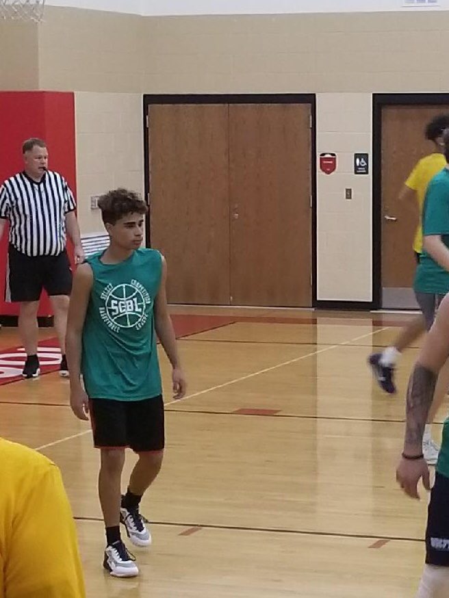 LosDaPrez's tweet photo. ELIJAH ALI RIVERA SCBL 2017 #dieruff #huskies #classof2021 https://t.co/EEe0WHjnCz