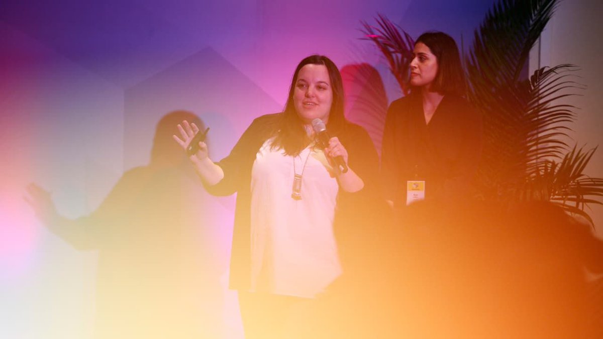 From <a href="/IDEOorg/">IDEO.org</a>: 3 ways designers can help fix the refugee crisis buff.ly/2zj4gVq #FCFestival