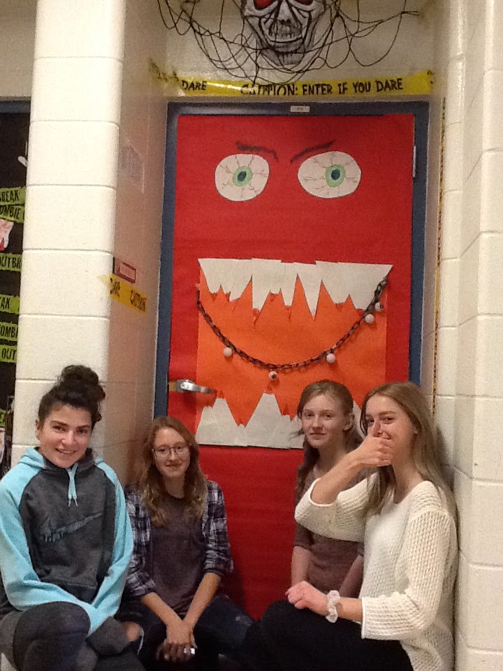 joereidmathguy's tweet photo. Some 9Reid students making our door look positively spooky! https://t.co/Tg2EManwbV