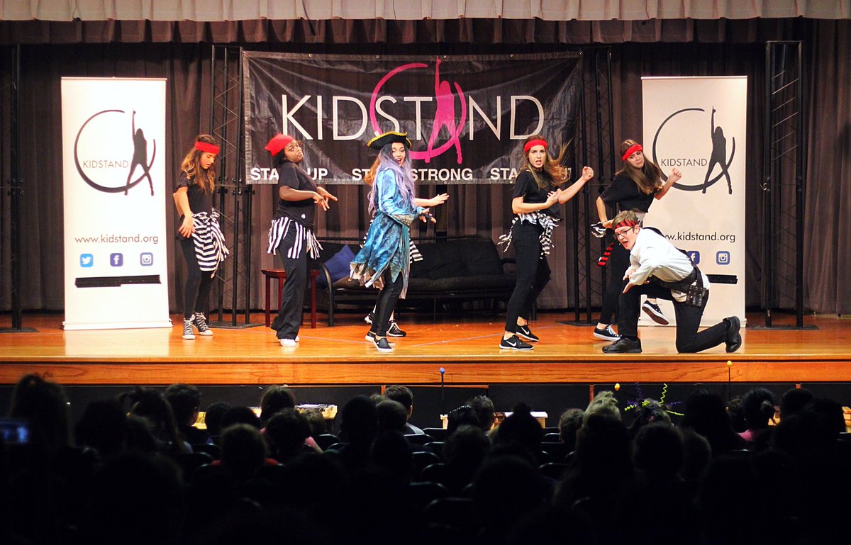 kidstand tweet picture