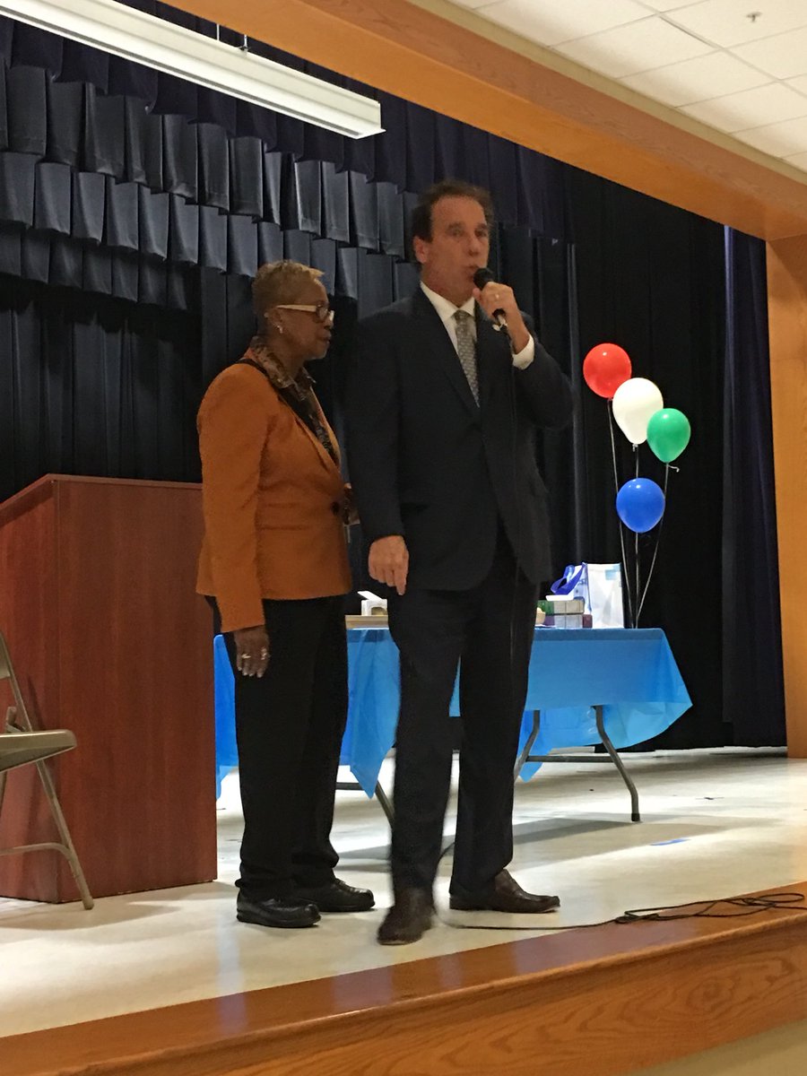 Michael Weglein tweet media