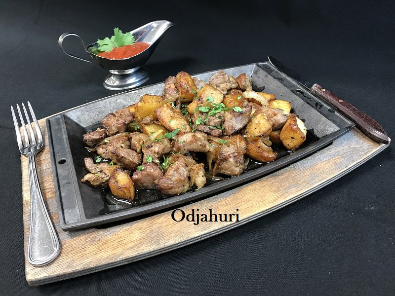PavilionChicago's tweet photo. Serving up some #tasty Georgian dishes all week! Join us today! 
847-715-9440 
#dinner #cuisine #mmm https://t.co/bTSF0F7BPM