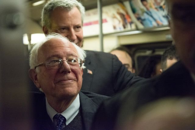 MMstanr's tweet photo. @BernieSanders Sanders stumps for Millionaires' Tax to support NYC subways. My photos for Rex Features: https://t.co/i2PAAqOCdi https://t.co/qP22F8Yzxz