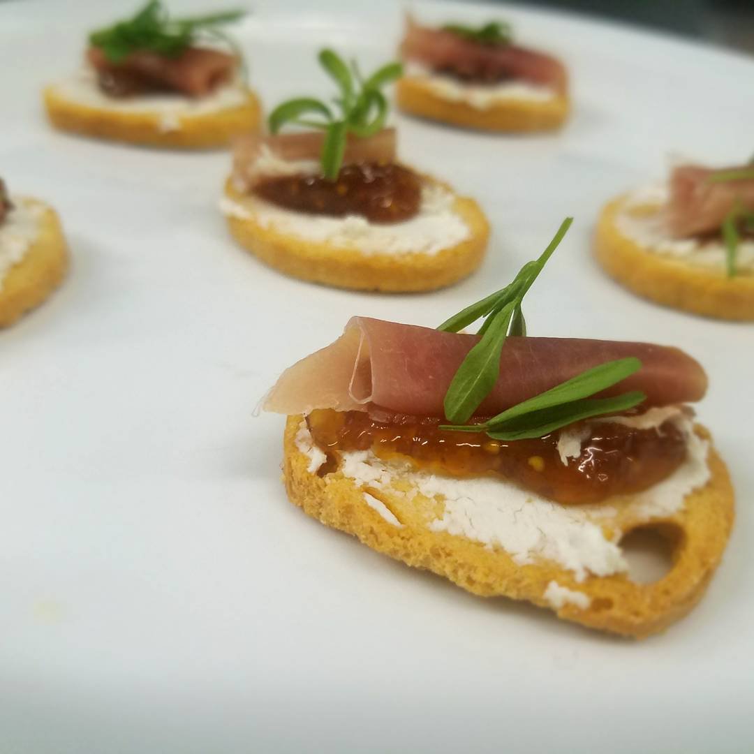 intimatechef314's tweet photo. prosciutto, fig jam and goat cheese crostini https://t.co/0WPXubqoeT