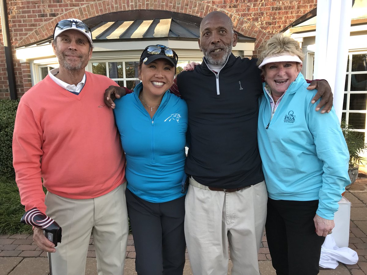 CoachRiv2's tweet photo. My winning team at todayβs Carmel Staff Scholarship tourneyππ½#14under #wemadesomeputts https://t.co/VzLLu0EXtb