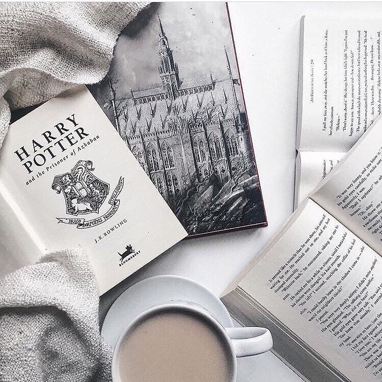 marketmeca's tweet photo. Pre #halloween ritual. 
#hp #harrypotter https://t.co/P6xc6npGfD https://t.co/coJX4nfiNt