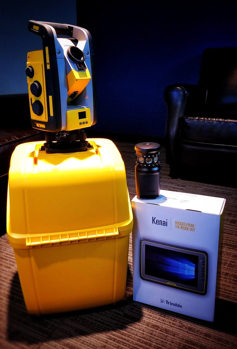 BuildingPointCA's tweet photo. Another RTS773 kit all set to go out to a client tomorrow morning!  #Robotics #Layout #ConstructibleBIM #BIM https://t.co/EyDqSVJWdR