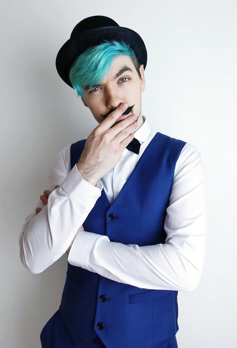 Jacksepticeye's tweet photo. Oui oui! https://t.co/F2vzTjbTMT