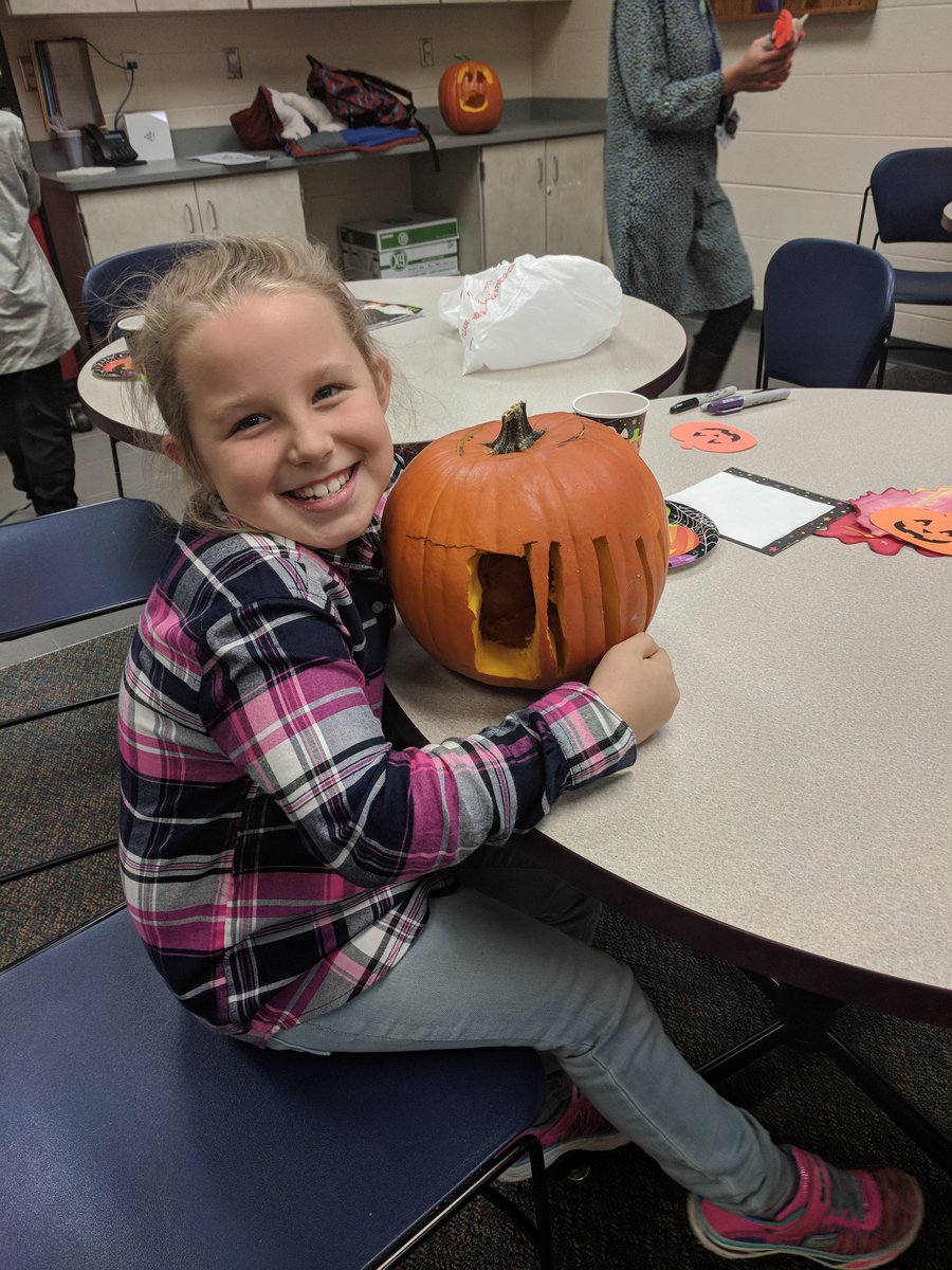 MrsBaltzerWES's tweet photo. Congratulations to our 2B Fun Fair raffle winner Sara! https://t.co/cuwDM8RViX