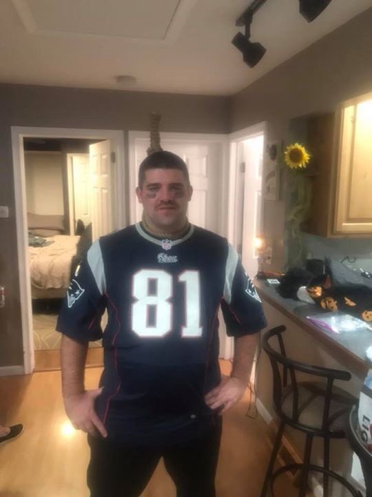 FakeSportsCentr's tweet photo. That costume tho... 💀 https://t.co/4JJ5pA5ji1