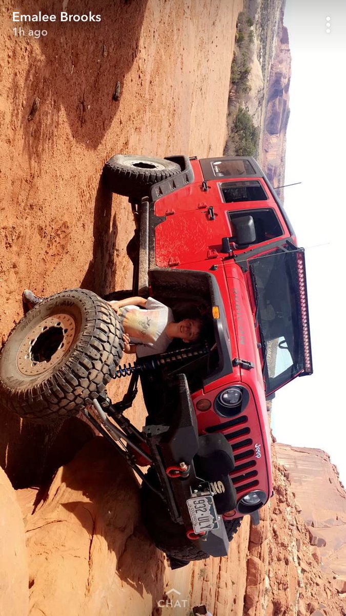 You could raise a family under all that flex 💪 #kingcoilovers #JeepMafia #Jeeplife #Jeepbuddies <a href="/jjbbrooks75/">Jeremiah</a>
