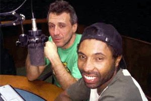 RadioBocacha's tweet photo. Llegaron el Chole y Brown para hacer unos temas en vivo y hablar sobre qué significa estar celebrando esta semana #ElDiaMundialDeLaTierra. https://t.co/wi4jOVKEh3