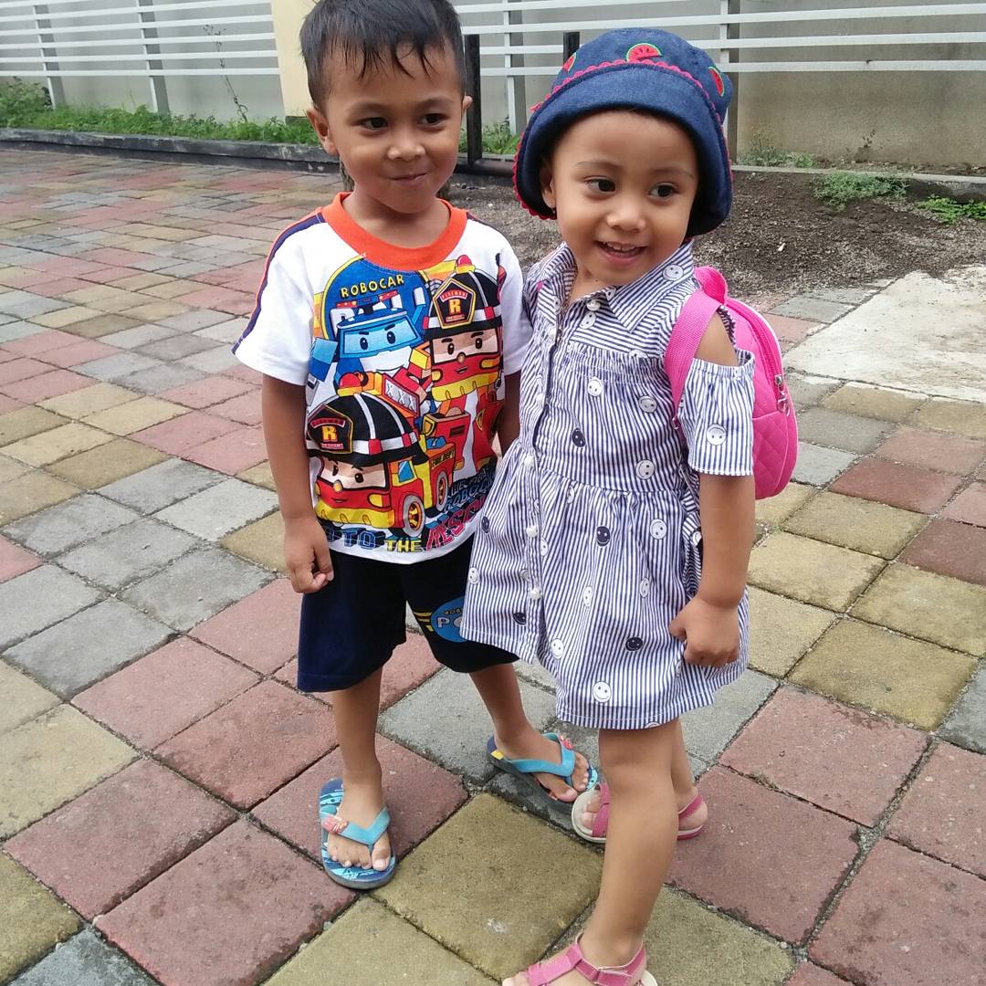 UlanNP's tweet photo. Main breng adik sepupu sabrina nya https://t.co/3JJGZ06nB1