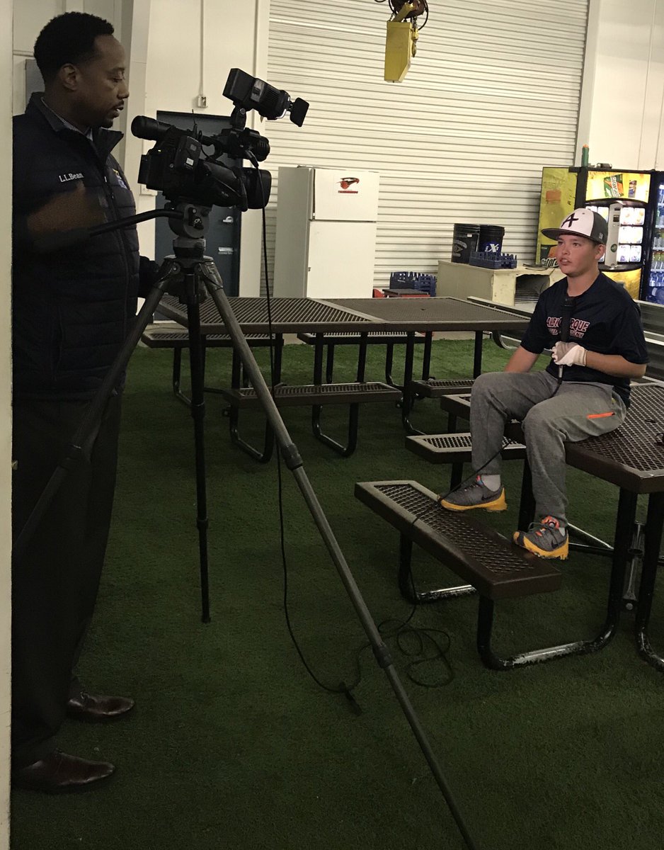RyanBrewer32's tweet photo. @krqesports interviewing some of the biggest @ABREG_1 fans. #thanksVan https://t.co/EdSxLvyltl