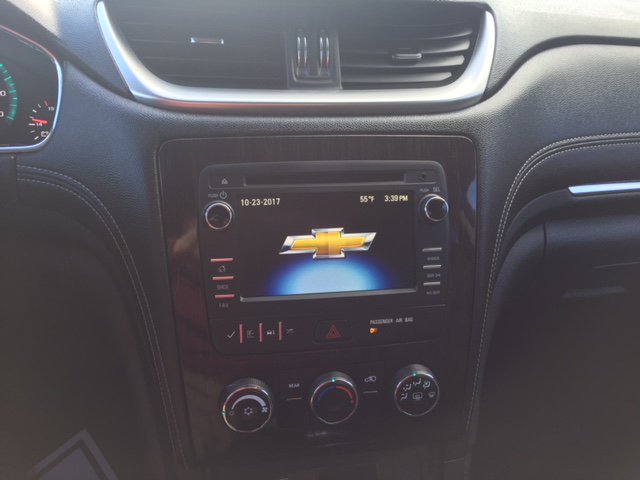 CourtesyMotorMT's tweet photo. Cut through upcoming snow like silk in this silver @chevrolet 2016 AWD #Traverse. Room for plenty &amp; more, with a V6 engine, winter's cake.❄️ https://t.co/ZwHBB83uXA