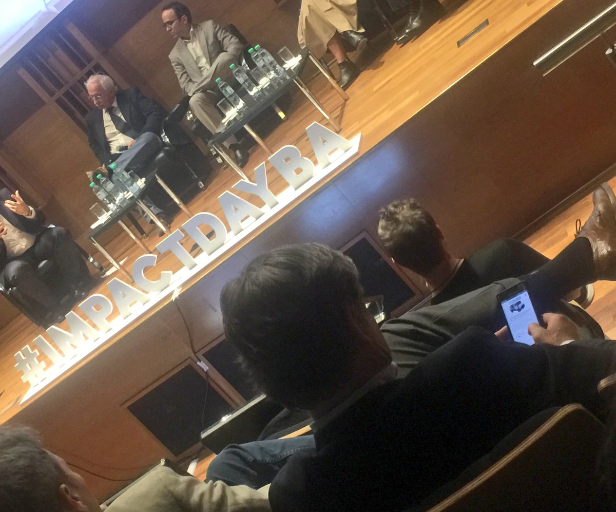 MiaMincyt's tweet photo. El público navegaba la plataforma para conocer mas sobre los proyectos de los panelistas. Hacelo vos también! https://t.co/3lWSCFkXZu https://t.co/jouWFcUt9l