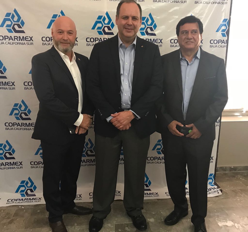 Participé en la Toma de Compromiso del nuevo Consejo Directivo de <a href="/CoparmexBCS/">coparmexbcs</a> encabezado por Miguel Ángel Ochoa Razcón. Felicidades!