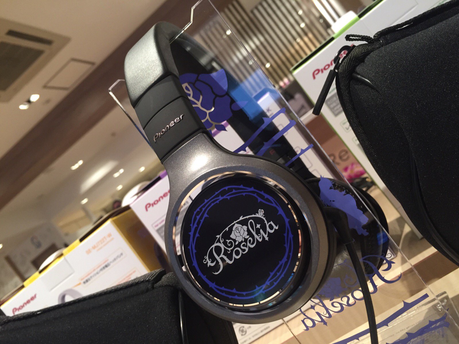 バンドリ！ロゼリアコラボ ヘッドフォン ONKYO コラボ イヤホン