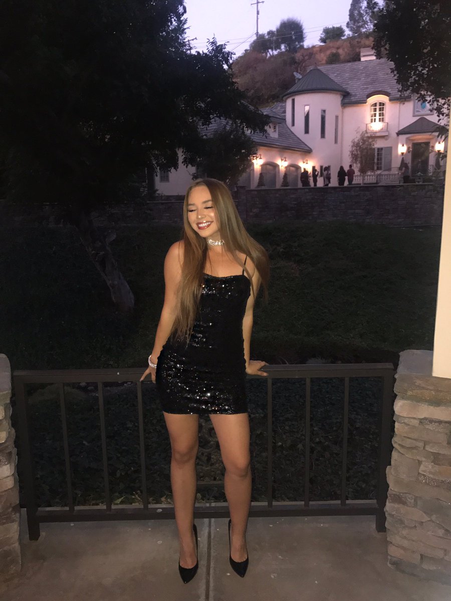 dalinagonzo's tweet photo. These is red bottoms these is bloody shoes💋 https://t.co/8k6hQksaED