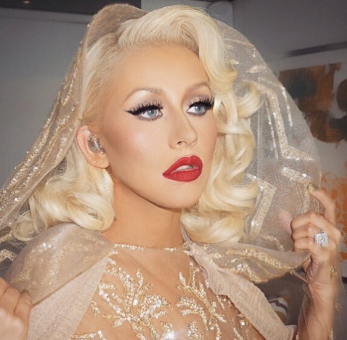 sebas_poohoo's tweet photo. 19/11 @xtina en vivo en los @AMAs #IWillAllwaysLoveYouXtina #Legendtina #ImSoFuckingReady https://t.co/GpJBcb5BmU