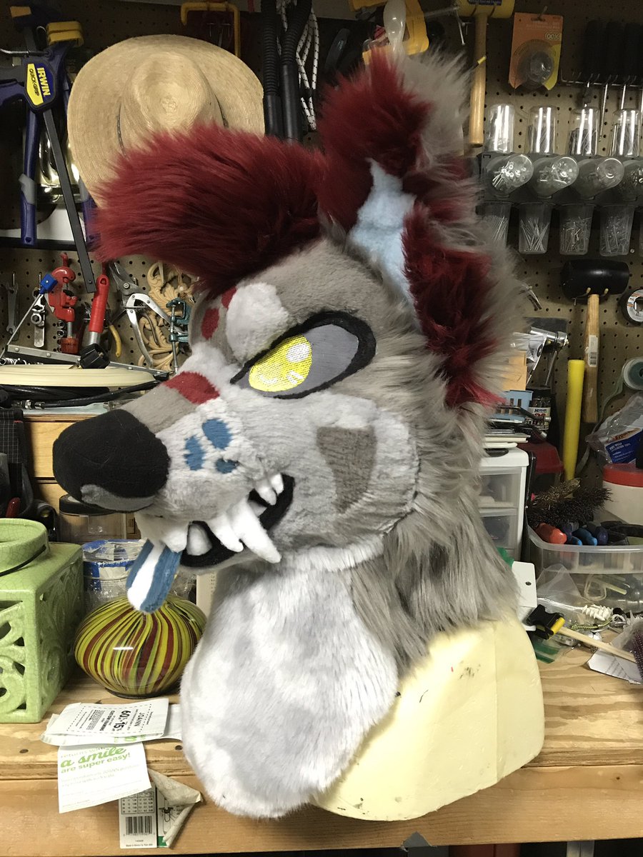 ateemutt's tweet photo. This shark dog is done! Commission for Grumptess on Instagram. #fursuit https://t.co/71BSW2Z5NY