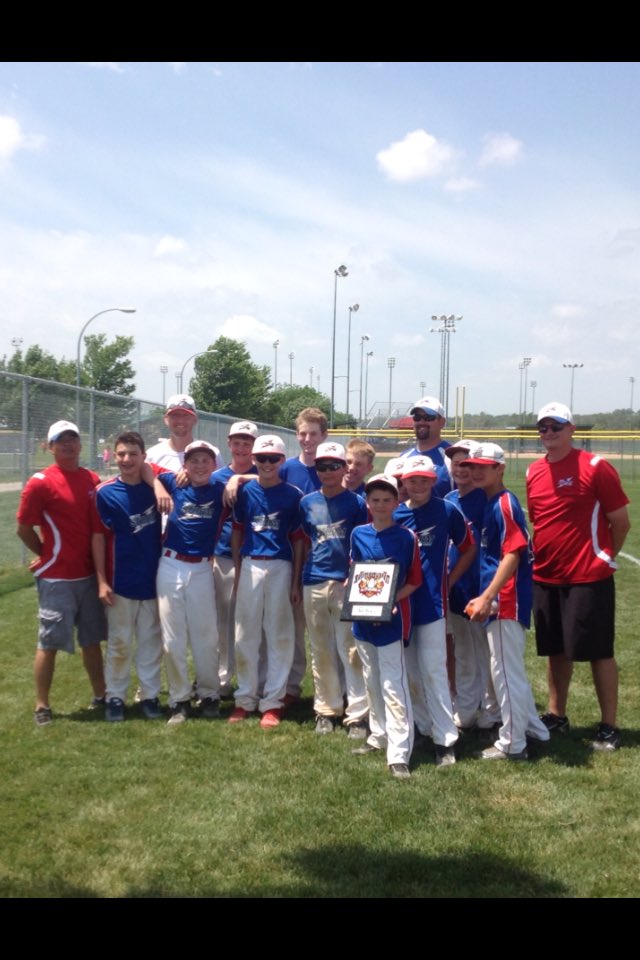 Happy birthday strey🎉🎉🎉🎉 hope u have a great rest of ur day! #kicker <a href="/JakeStrehlow/">Jake Strehlow</a>