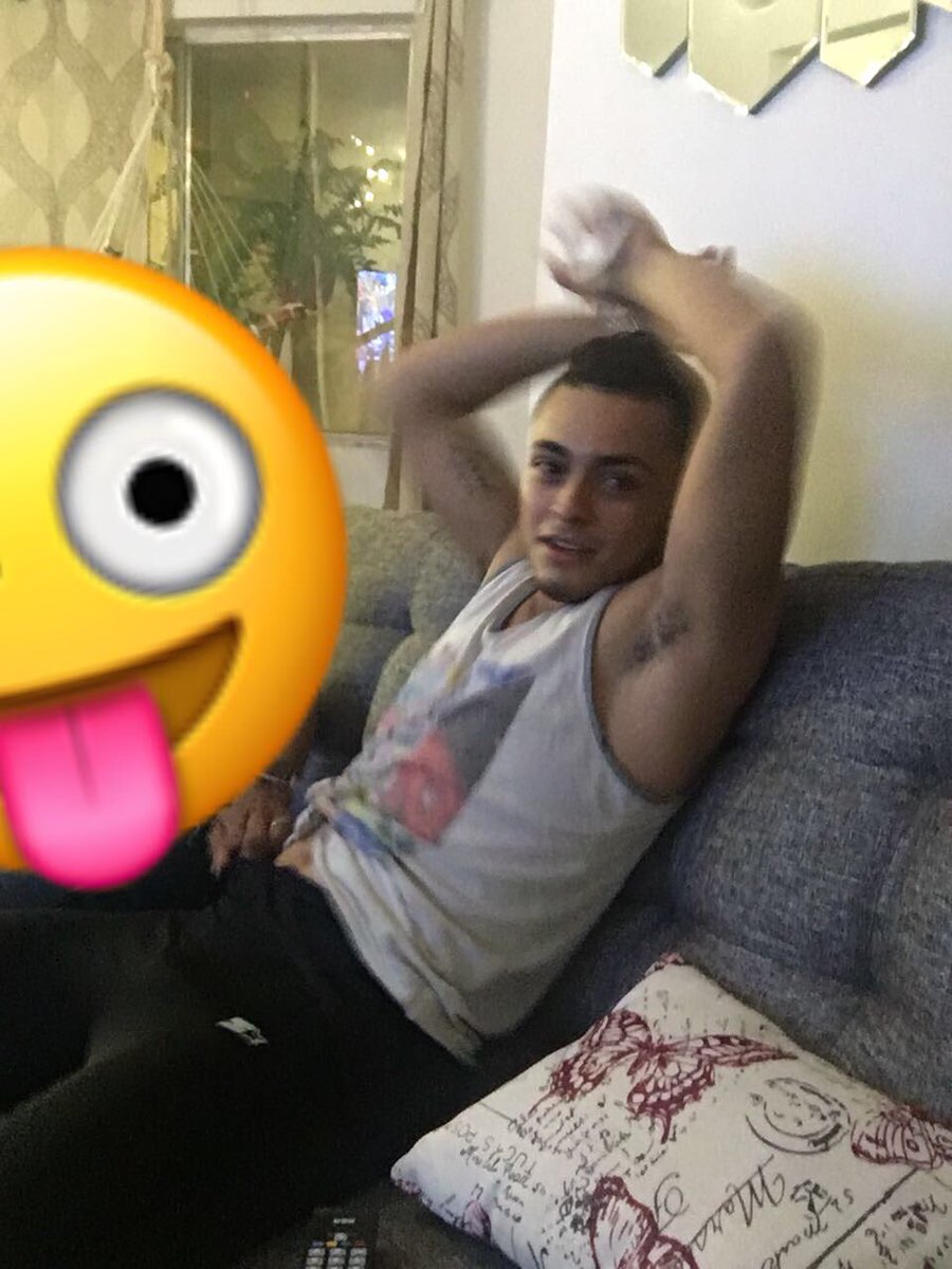 ColorinaMty's tweet photo. Qué tal el hermano de @ObsesionO  😋 próximamente en @Colorina433  para que le den la bienvenida @Rey_apodaca2017 @xGarzaJr @Colexxxionista2 https://t.co/AXXdyYMQH5
