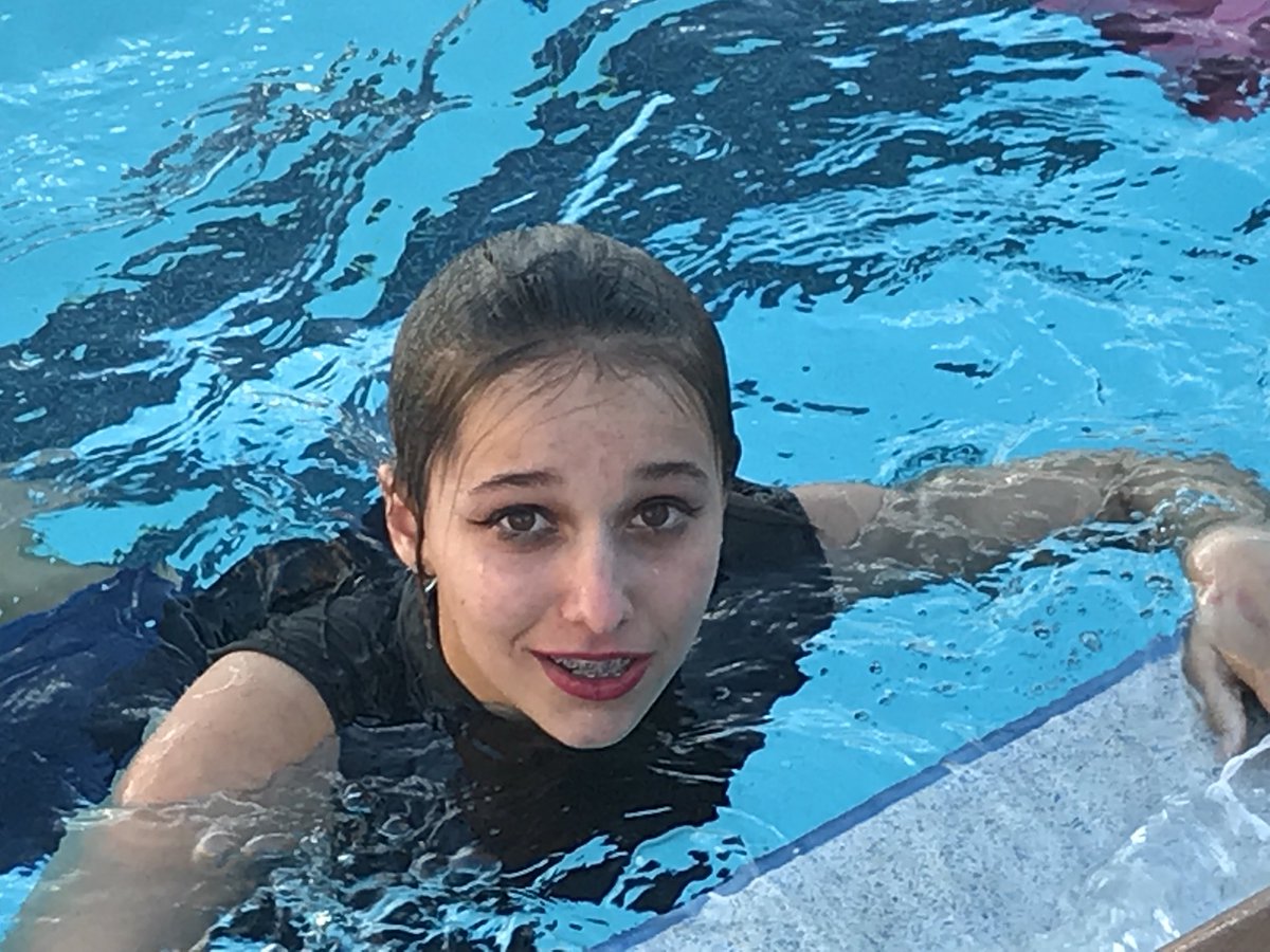 CVSTSwimming's tweet photo. #CVST Halloween Costume Practice & Party Pics #Halloween2017 #TrickorTreat #CVSTRocks #FunnestTeam #FunnestSport https://t.co/KORckdOzAf