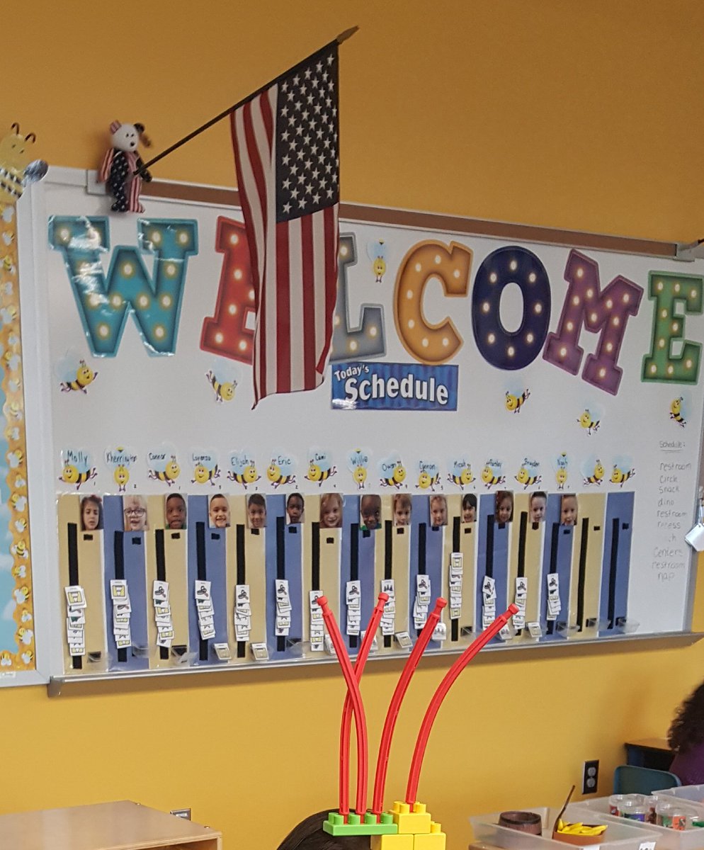 Kerra_Glover's tweet image. My fav thing on my wall = visual schedules b/c it teaches Ss 2 b independent! #wearegroves #GETwitterChallenge #preklife @humbleisd_prek