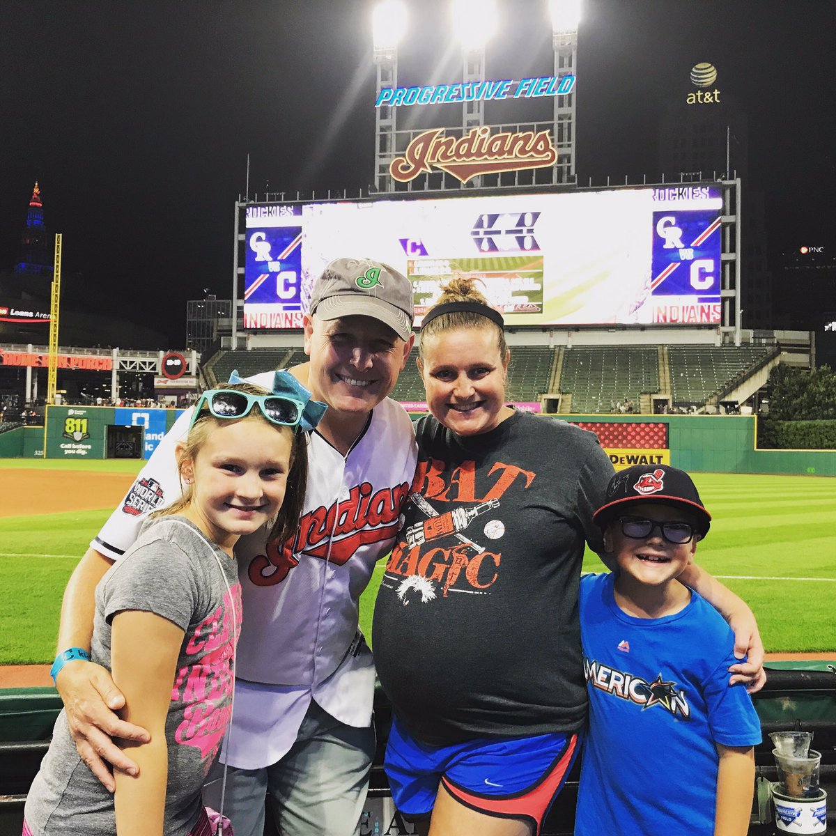 Princesswikki's tweet photo. @Indians my favorite walk off was Yan's & it still didn't put me into labor ๐ญ๐ญ๐ญ#WalkoffWeek #39WeeksPregnantAndJumped3FeetInTheAir https://t.co/TnI69LNoHM