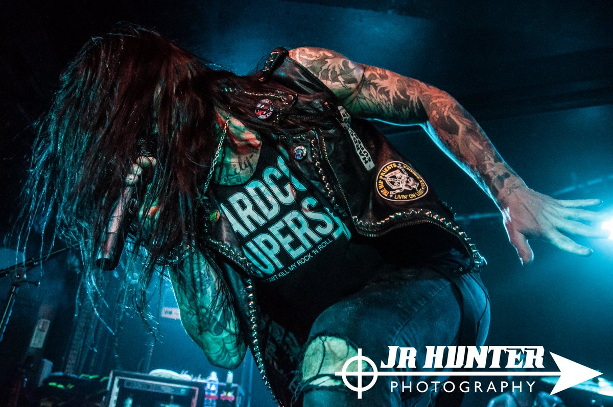 J_RHunter's tweet photo. @HCSSofficial in @LimelightNI Belfast last night https://t.co/mIgJiawUfb