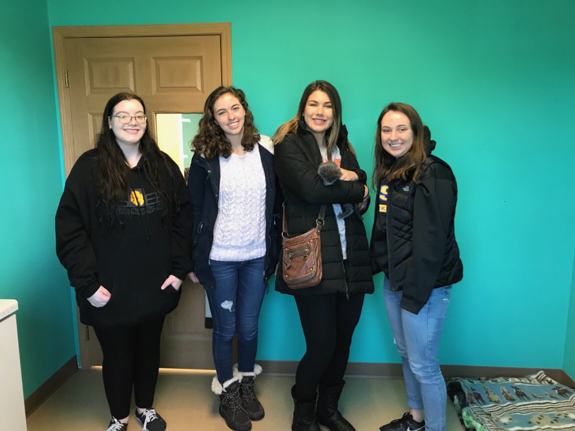 KE_ChiChapter's tweet photo. Another great service event led by Nicole Krebs and Amber Van Voorst, our social co-chairs, at the Brookings Humane Society! https://t.co/WKYg4OkOak