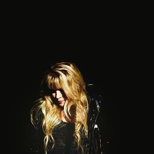 GoAheadLily's tweet image. Poet...priest of nothing...legend #StevieNicks  #HasAnyoneEverWrittenAnythingForYou #LiveVersion at #RedRocks #MCM instagram.com/p/Ba5QlKSjLtb/