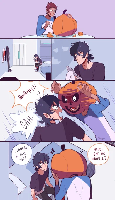 its pumpkin carving time! happy halloween! 