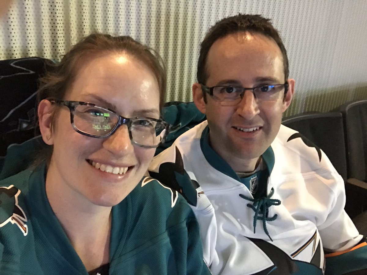 LindsayMarsh's tweet photo. Date night! #myfirstgameoftheseason #welcomebackpatty #sjsharks #gosharks #grandmaisbabysitting https://t.co/yG38hHFTb2